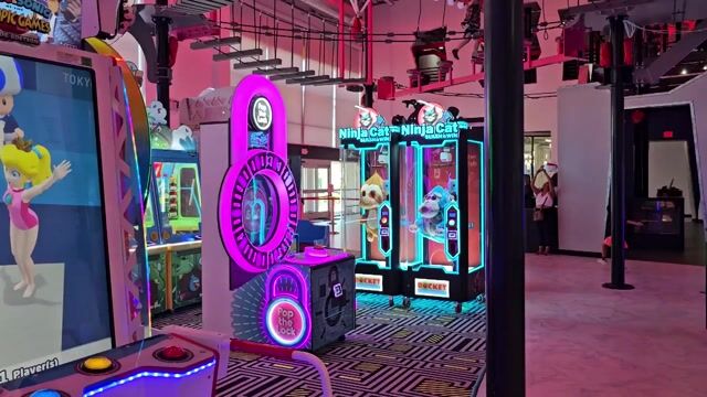 Best Arcade in Las Vegas with Skill Based Redemption Games, Prizes